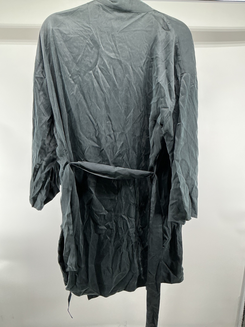 100% Washable Silk Robe - Picture 2 of 3